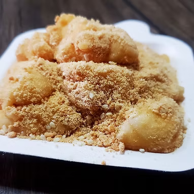 Glutinous rice ball with peanuts and sesame seeds